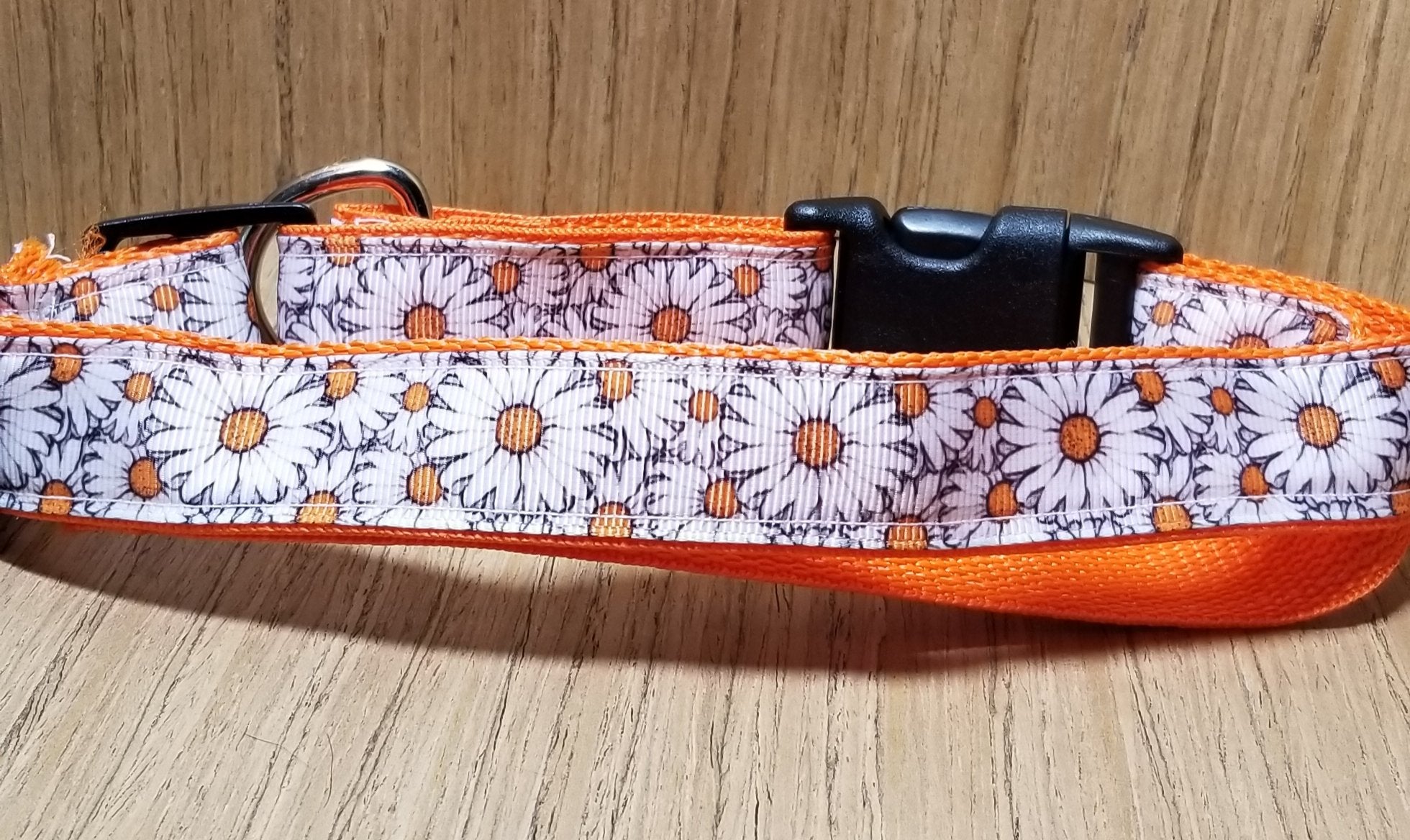 White & Orange Daisy Dog Leash – Large 6ft Heavy Duty