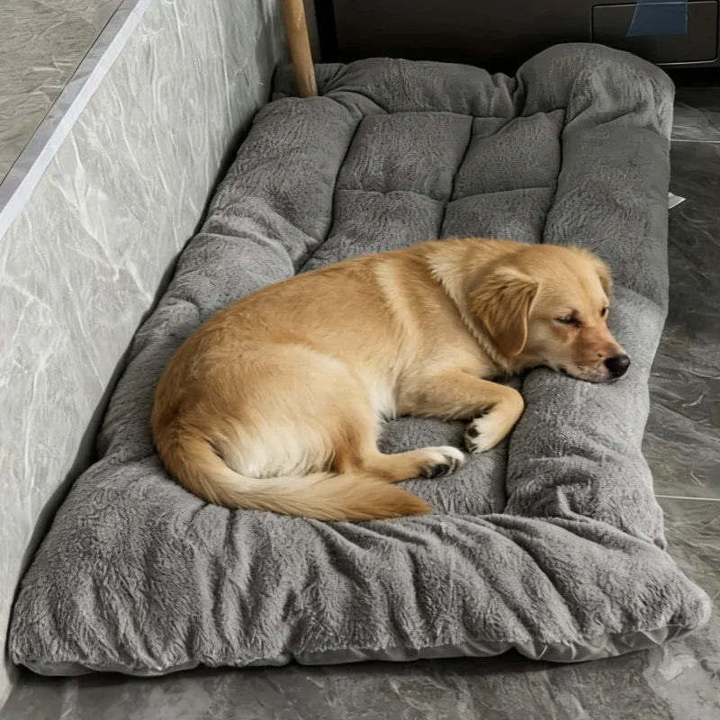 Booteely Extra Large Plush Dog Bed – Super Soft & Reversible