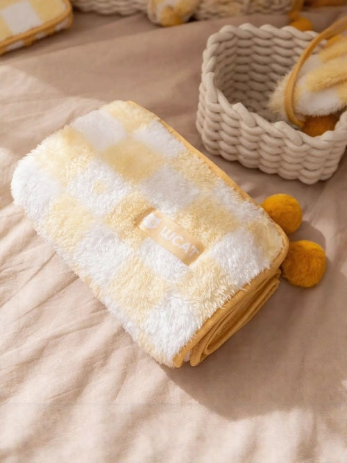 Sherpa Pet Blanket – Soft & Cozy for Dogs and Cats